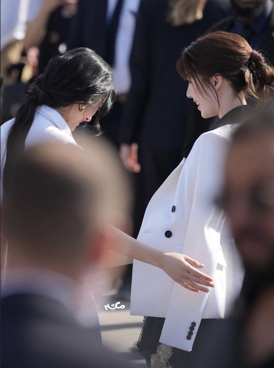 Lingling_orm__'s tweet photo. Elegance, beauty, and pure star power. That’s LinglingOrm ✨❤️‍🔥

#DiorSummer27xLingOrm
#LinglingKwong #OrmKornnaphat https://t.co/2ZNKPWtAyR
