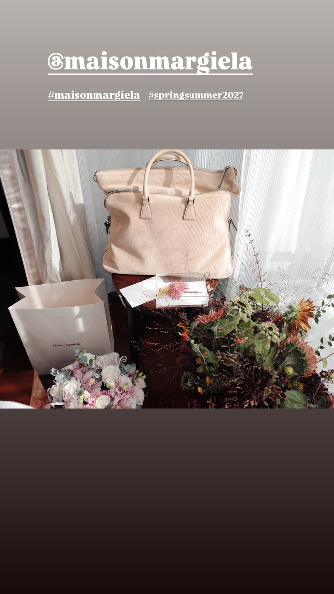 kin_718's tweet photo. xoalsox IG story

#태민 #TAEMIN
#TAEMINxMaisonMargiela
#TAEMINxMaisonMargielaSS27 https://t.co/fTIRMFkJrU