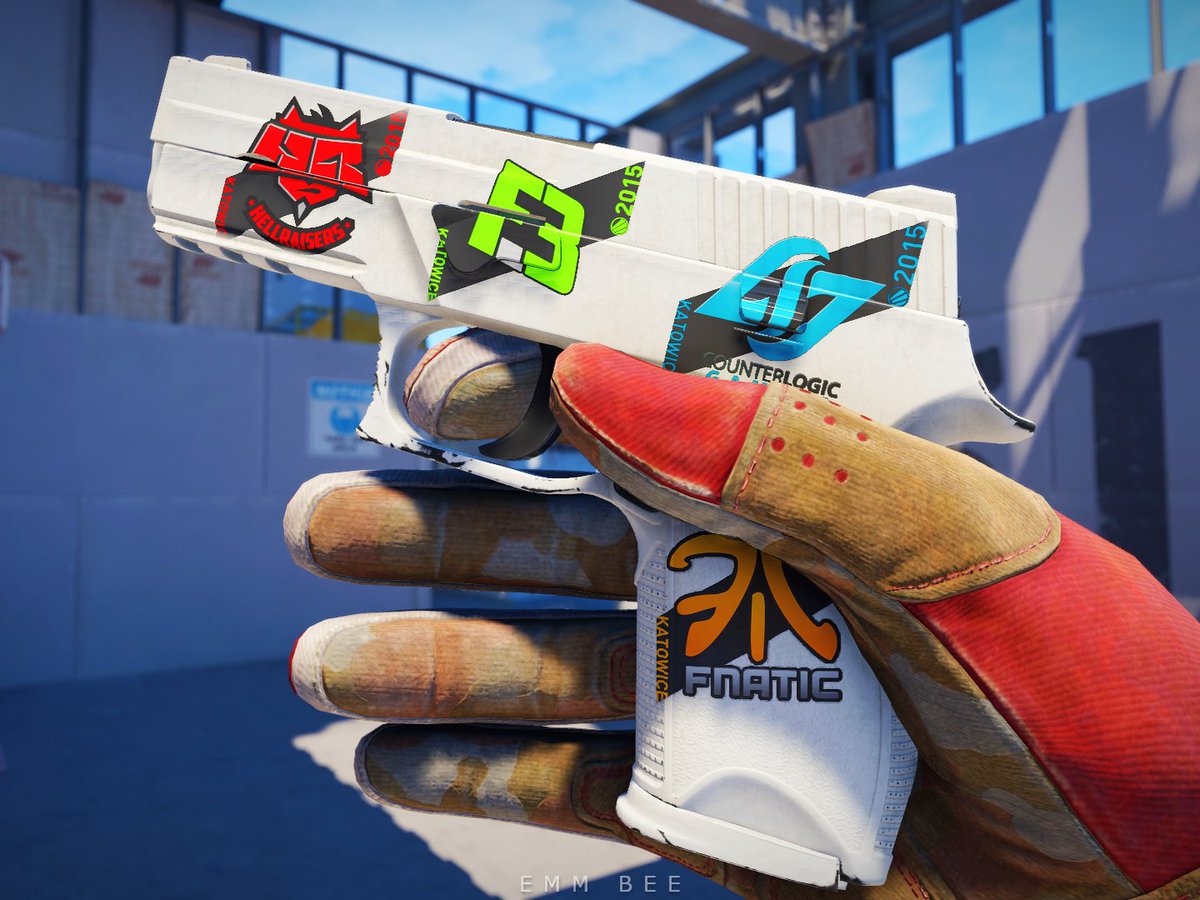 emm_bee_cs's tweet photo. Dream P250 craft...AQUIRED!✅

I've always adored the iconic "RGB" Kato 15 whiteout craft since the cs:go days.

So happy to finally have one with a low float of 0.09🥹 https://t.co/hdUNrqYVAv
