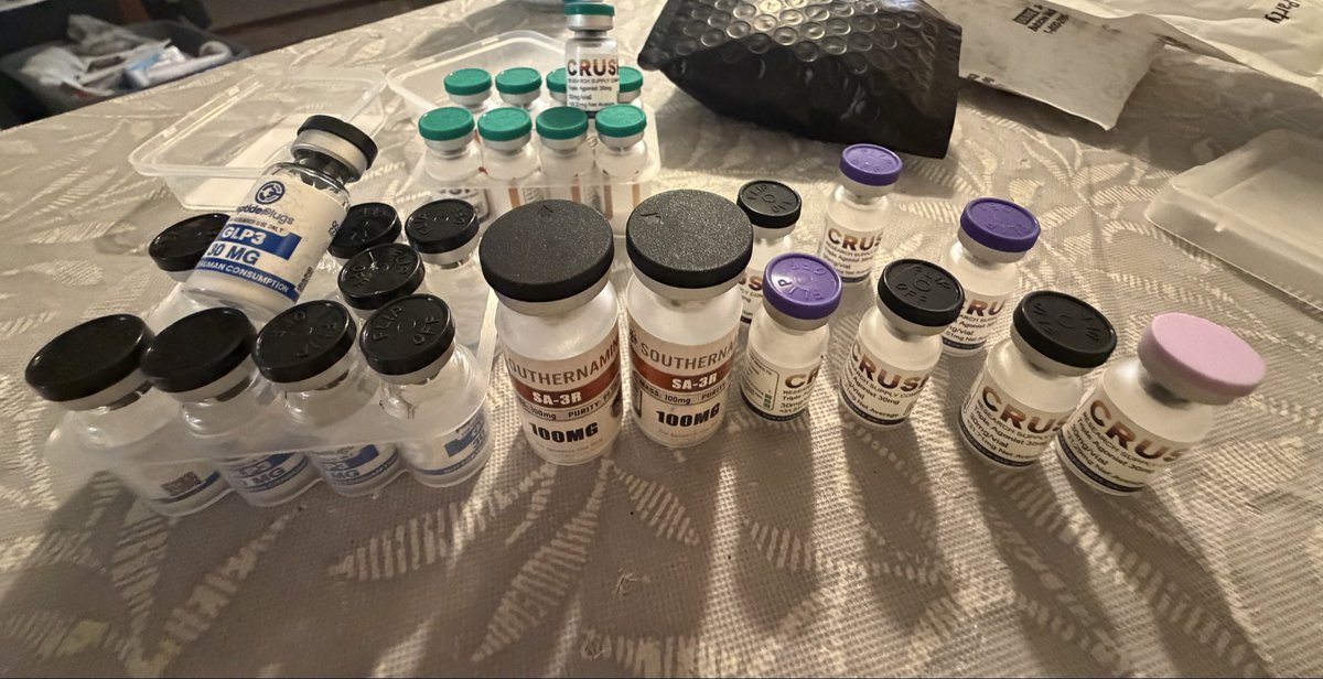 retajunkie's tweet photo. @bowtiedmeathead We're ready https://t.co/QJ7yGmN1uv