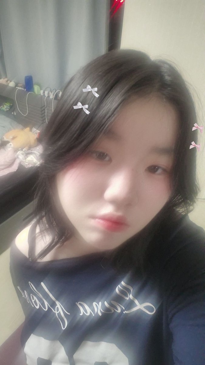 taeing4h's tweet photo. #우울계_𝕏친소 #정병계_𝕏친소 https://t.co/8iFNxgZYJW