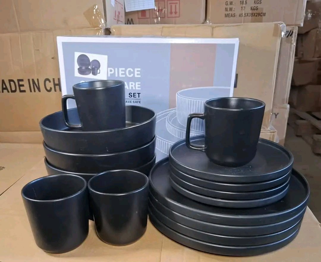 omolaraeni81's tweet photo. So fine ❤️🥰
I have the dinner set for 33k
16pcs
Location is ibadan 
Nationwide delivery https://t.co/oyeCRzZWwb
