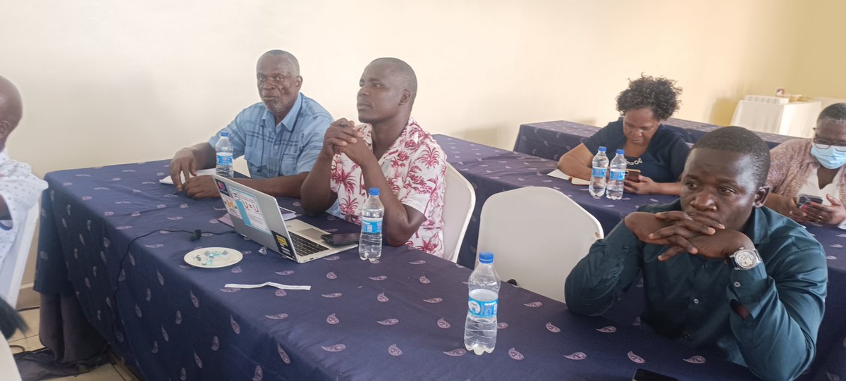MandelaTb's tweet photo. @KELINKenya  @MoplsCbo @YouthPicture @CDAmawasiliano 
@Trans4mHealthKe
​@Trans4m_Health 
Lake Region members are driving Kisumu’s digital health agenda at Q4 PHC Technical Working Group meeting #RoyalSwissHotel   advancing key health sector reforms. #DigitalHealth #Kisumu #PHCTWG https://t.co/TeiCTiqHg4