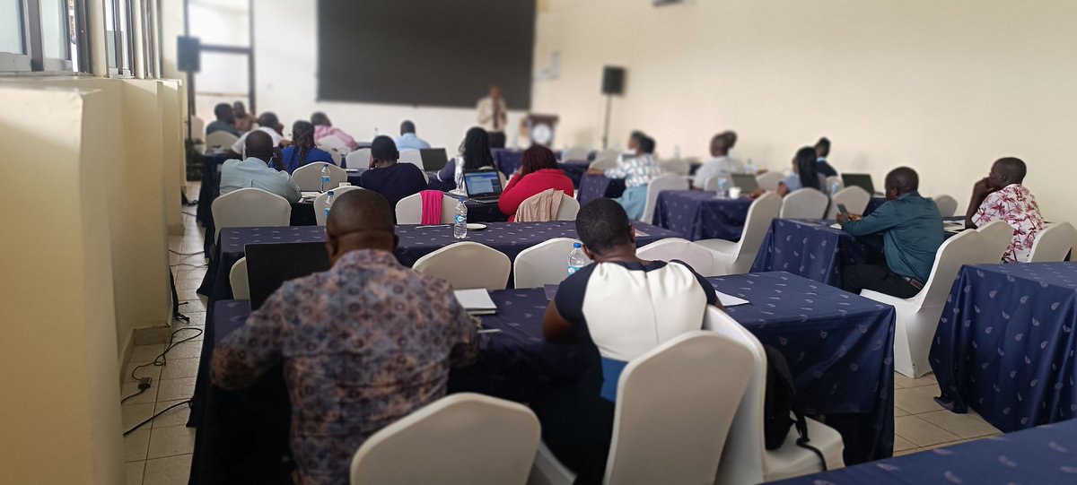 MandelaTb's tweet photo. @KELINKenya  @MoplsCbo @YouthPicture @CDAmawasiliano 
@Trans4mHealthKe
​@Trans4m_Health 
Lake Region members are driving Kisumu’s digital health agenda at Q4 PHC Technical Working Group meeting #RoyalSwissHotel   advancing key health sector reforms. #DigitalHealth #Kisumu #PHCTWG https://t.co/TeiCTiqHg4