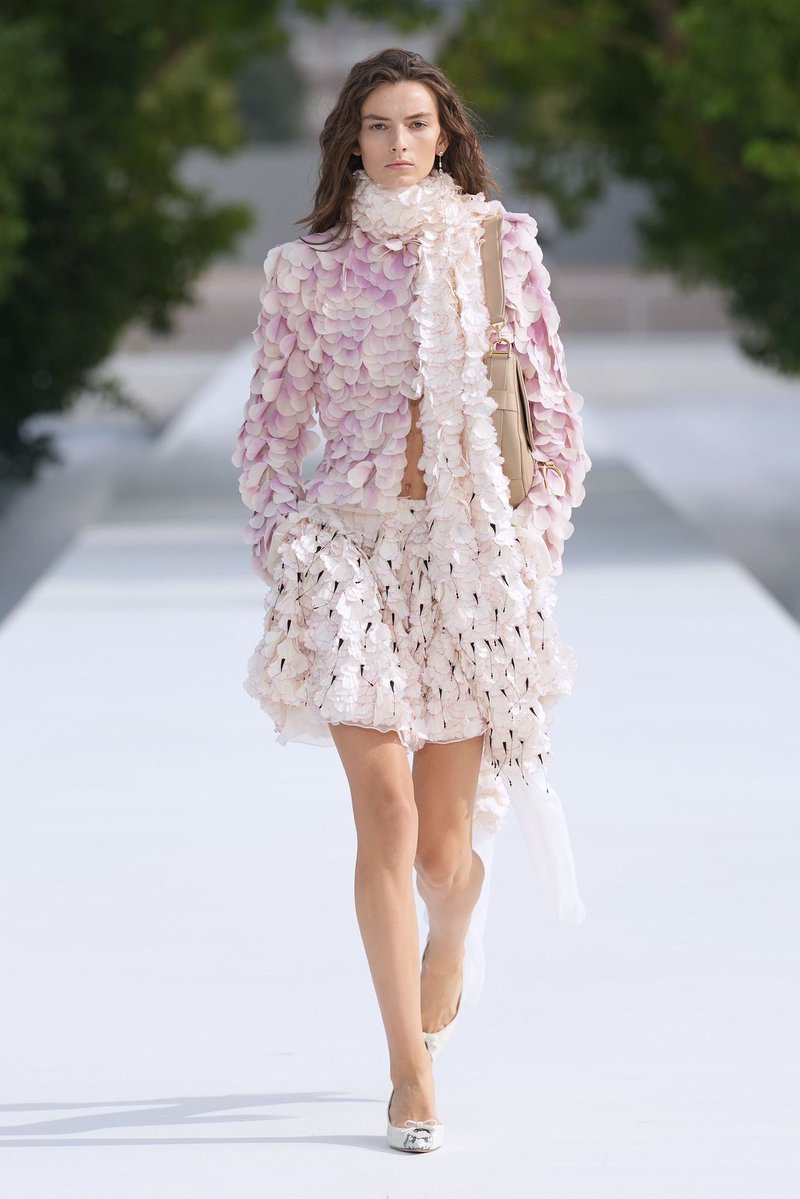 upnextdesigner's tweet photo. DIOR!!!! https://t.co/RrAm9VrQyS