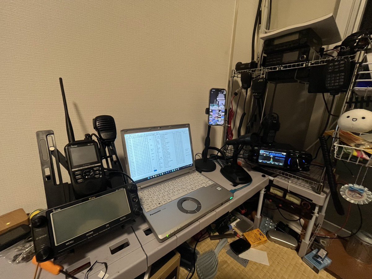 ksiutc112's tweet photo. 設備のフル装備
Ωくんはしっかり御健在！！
電鍵にもΩくんついてるよぉ〜ん https://t.co/6GkWZ2LtmS