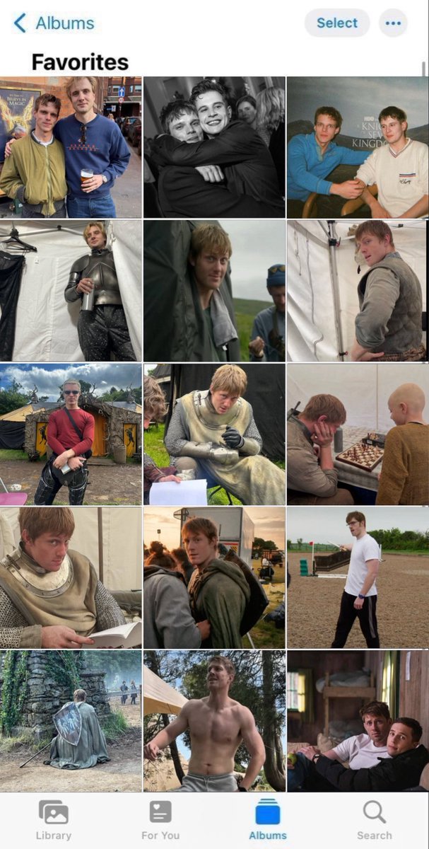 realemjaybigd's tweet photo. #dunkaerion actor au — their camera roll both on set and out of set (yes guess which one is aerion’s and which one is dunk’s ) https://t.co/TRBDbC8iaH