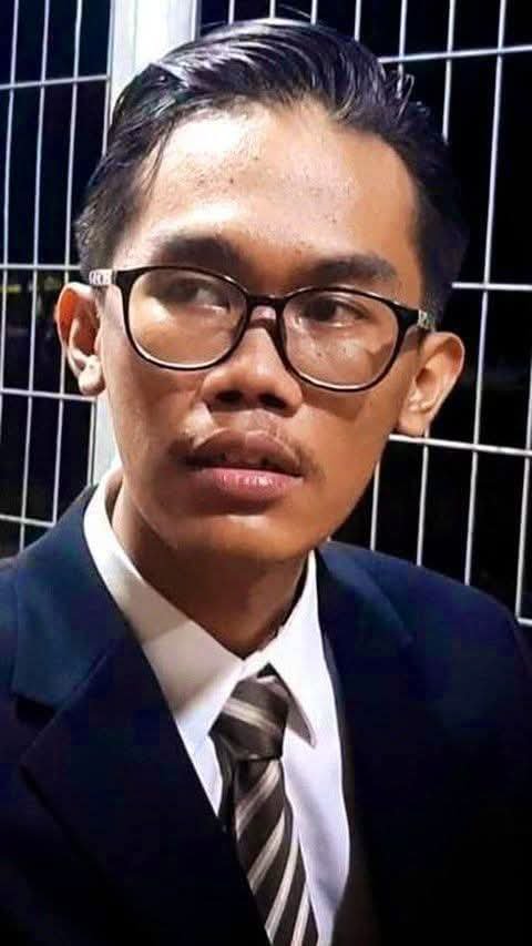 fatha2001's tweet photo. KEMUNDURAN DAN KEHANCURAN INDONESIA DIMULAI DARI MANUSIA SATU INI.... https://t.co/iKuox0nAFz