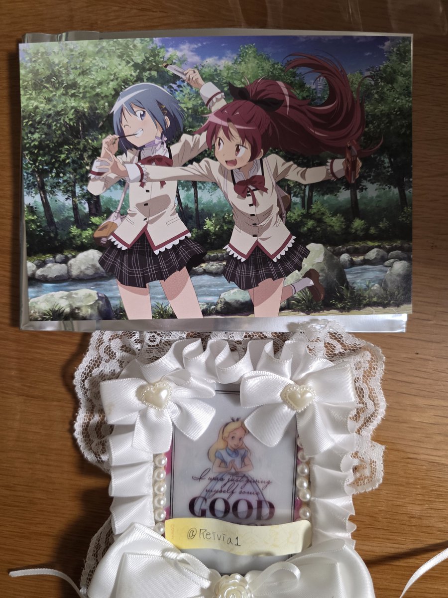 Reivia1's tweet photo. @hanatennagi こんばんは。
ご承諾ありがとうございます！
お品物の写真を添付させていただきますので、お手隙の際にご確認ください。
郵送交換にてお願いいたします。 https://t.co/zI3gahPvbn
