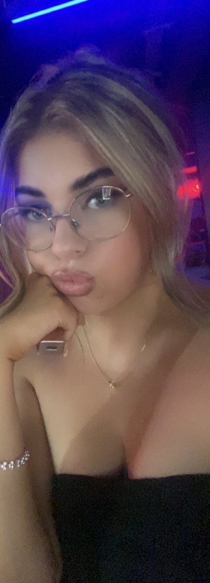 prinmaisie tweet picture