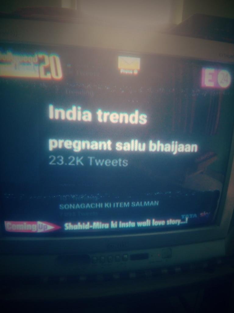 Akshay_1God's tweet photo. Subeh Tak ghodi banake pela karte teh ki News Headlines banta tha ....lekin confidence dekho inka.🤡 https://t.co/yN2kuTS8vd