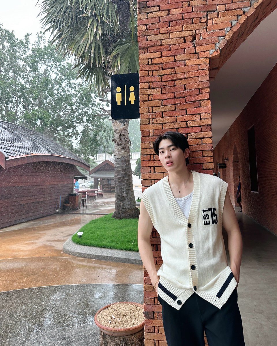 Phchrapaon90's tweet photo. #หล่อมาก🥰 
#ต้นรักของศรัณญ์ 🌳🩵
 #mytonsrn https://t.co/lzbUxH6WQ1