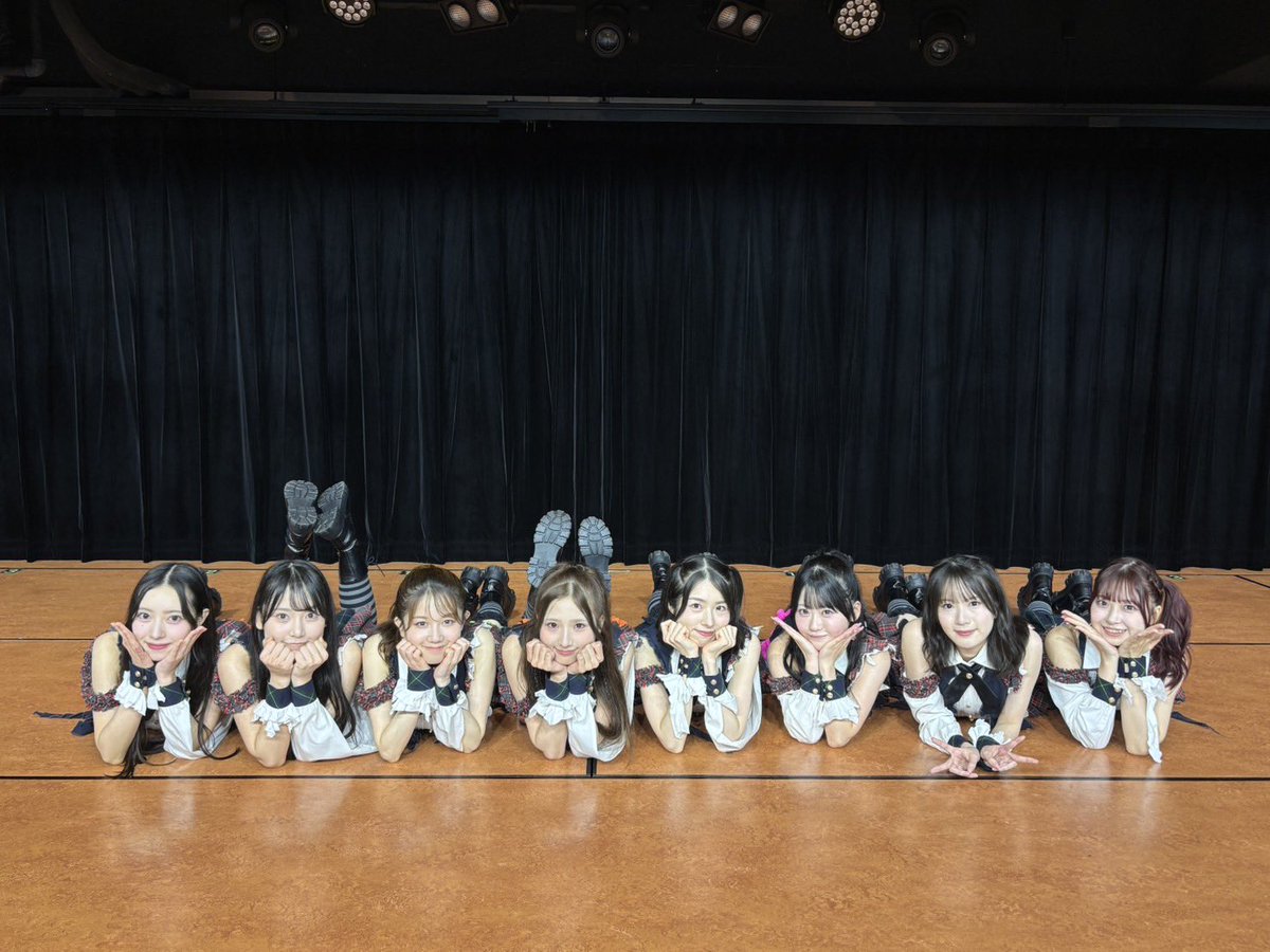 erichan_akb48's tweet photo. 「RESET」公演ありがとうございました！
お久しぶりの劇場公演！
Kアリーナ後だからかいつもよりコールが凄くてここもKアリーナなのかもしれないと錯覚したよ！それは嘘だけど！
明日は「ここからだ公演」よろしくです☺️ https://t.co/pdvD8fuxH9