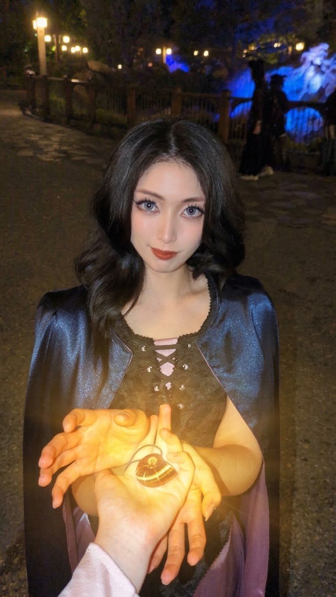 d2uvs tweet picture