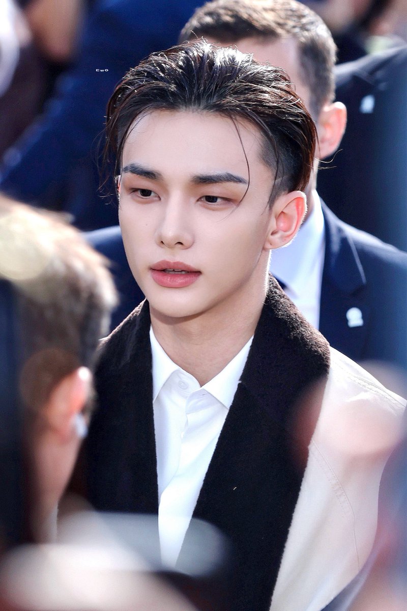 hhj___lover's tweet photo. 260929 HQ

HYUNJIN STUNS AT DIOR PFW
#DiorSummer27_HYUNJIN https://t.co/gB7zYpibMU