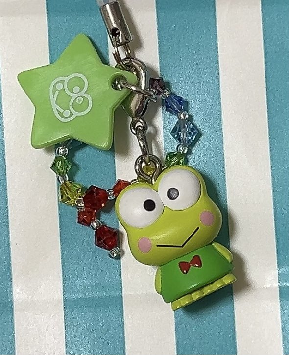 su_mireeenn's tweet photo. 気分変えたくてストラップ変えた☺️💚
携帯みどりだからけろっぴ💚
ずっと見てたらかわいくて愛着☺️💚 https://t.co/Lobz18YEhs