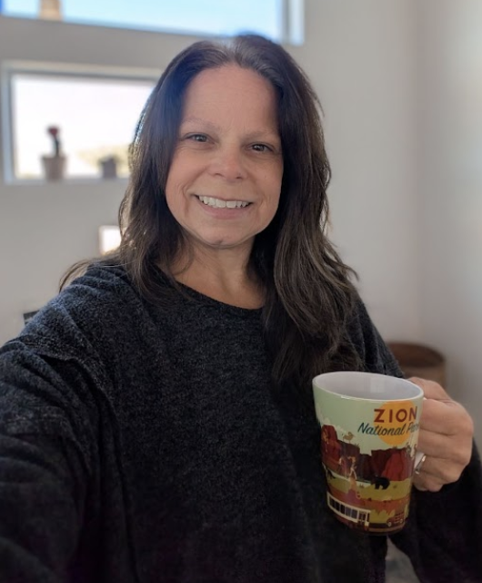 25thHourComm's tweet photo. Proof that there’s always time for one more cup. ☕️⏰

Happy National Coffee Day from the 25th Hour team! 💗 https://t.co/z3SD98XrKY