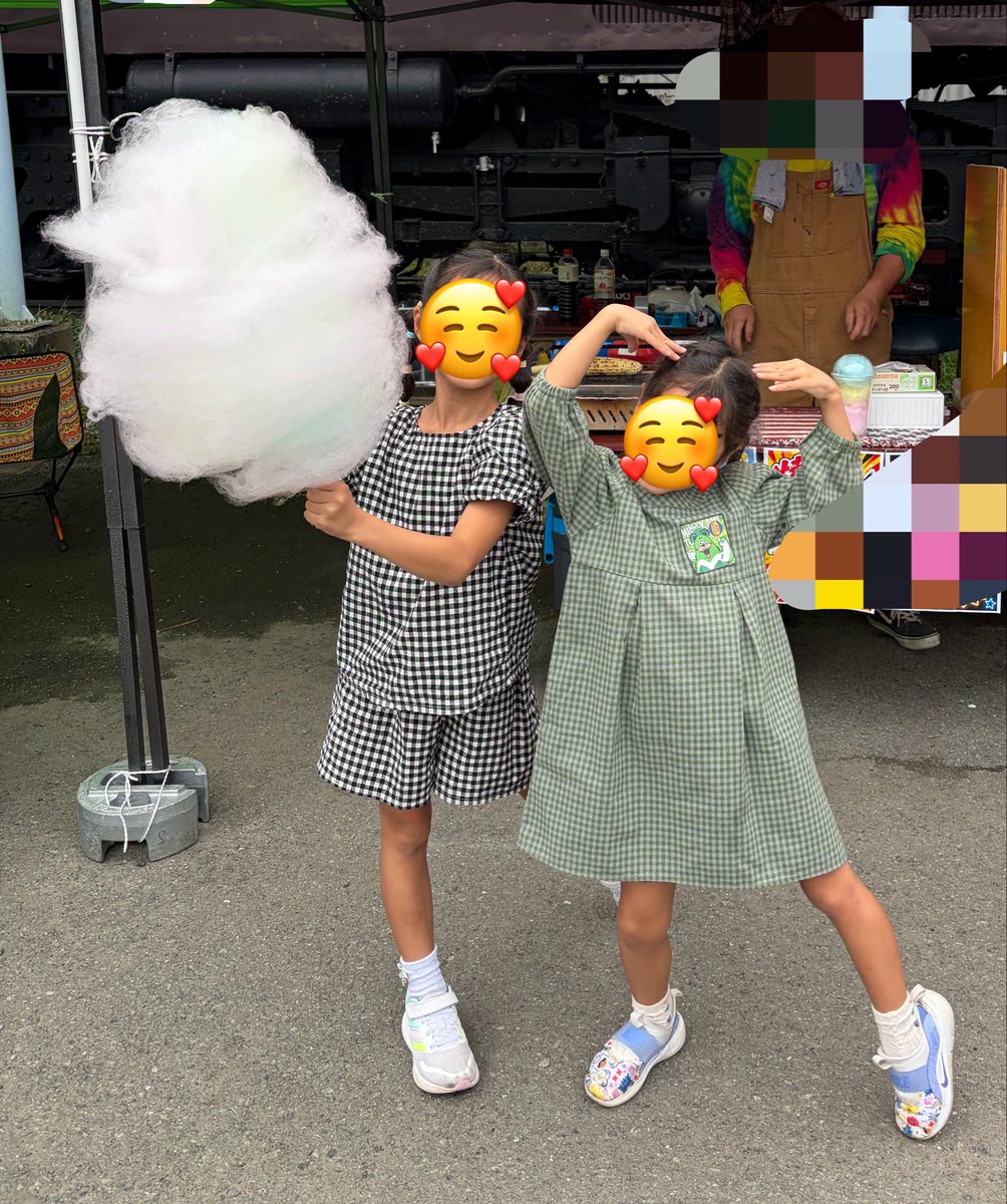 mcmc304's tweet photo. わたあめめっちゃでかかった👏🍭 https://t.co/hpDAzbEXGj