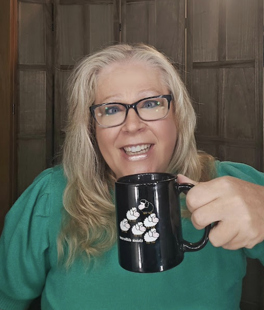 25thHourComm's tweet photo. Proof that there’s always time for one more cup. ☕️⏰

Happy National Coffee Day from the 25th Hour team! 💗 https://t.co/z3SD98XrKY