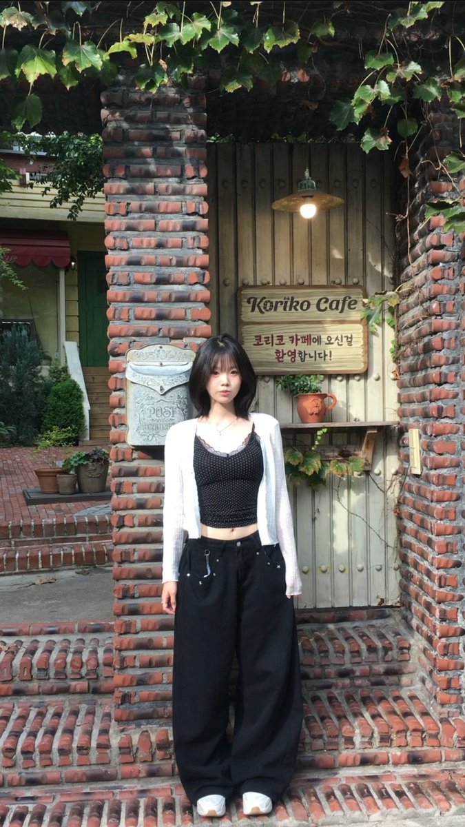 fjudrj's tweet photo. 김은송 16 https://t.co/YBqAV9v8aT