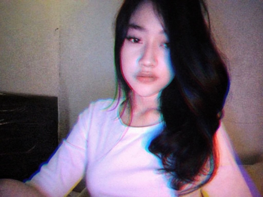lonelyalisha's tweet photo. eh iya blur https://t.co/FGmHJyWFnz