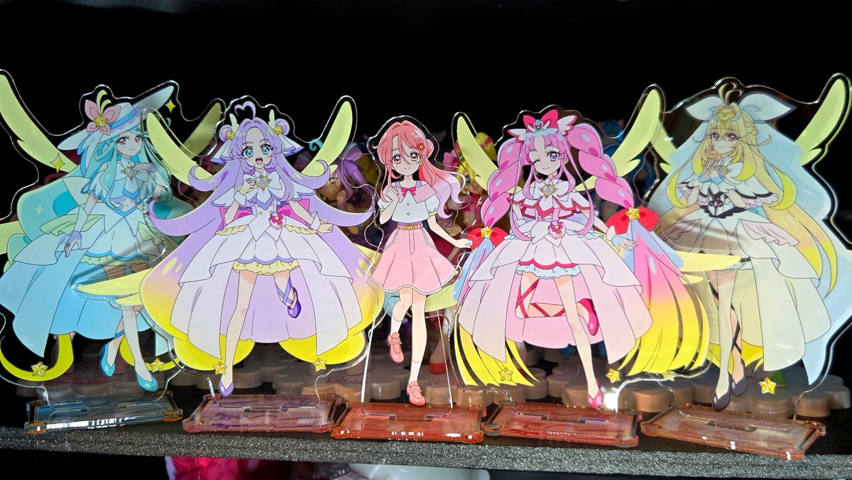gapuepimo's tweet photo. フューチャーフォームのアクスタ来た https://t.co/9uPh0i8aji