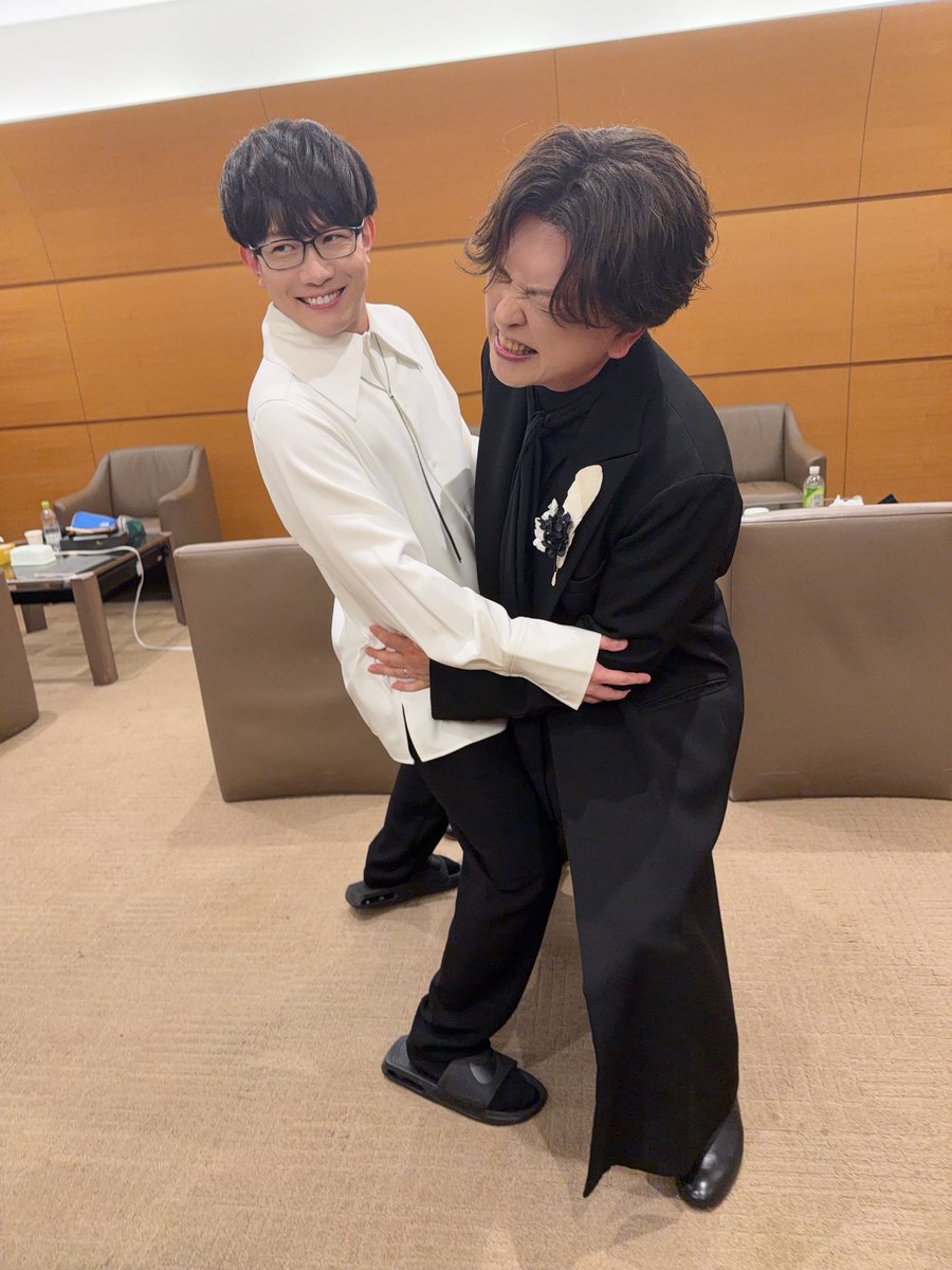 mdrkw_hikaru's tweet photo. 2日目も無事終了しました。
今回も沢山思い出が出来ました♪
ご覧下さいました皆様本当にありがとうございました😊
トークでも言ってた沢村との捏造の思い出と、ブラックコーヒー嗜む大人な2人を添えて😉 https://t.co/RLwwoKrUJJ
