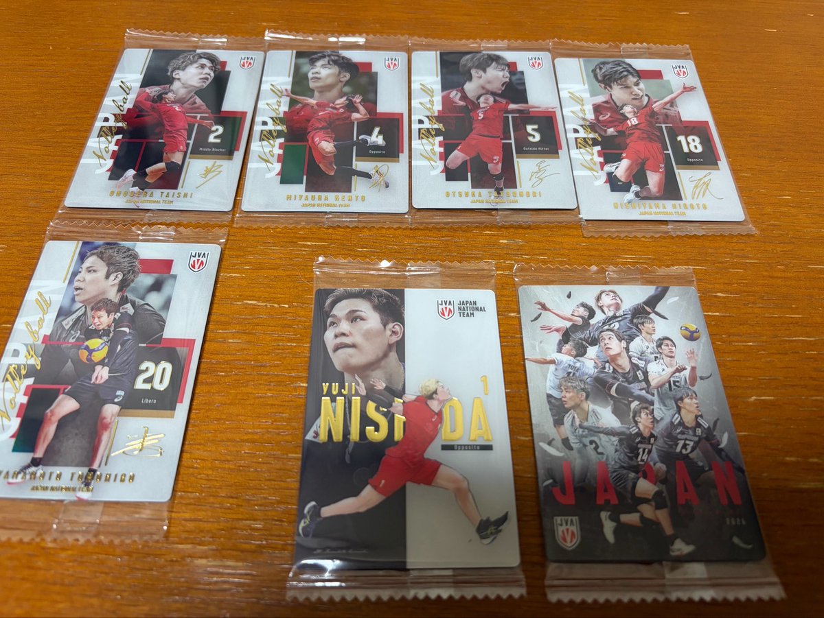 j_a6tm's tweet photo. JAPAN NATIONAL VOLLEYBALL TEAM
男子日本代表ver. ツインウエハース 2026
#男子バレー #ウエハース #トレカ

【譲】 小野寺、宮浦、大塚、西山、山本(いずれもR)西田、集合B(SP)

【求】 石川、髙橋藍、西本(R)  ※敬称略

・比率違い交換可♻️(要相談)
・郵送のみ📮

お気軽にご連絡ください🙂‍↕️🪄 https://t.co/tmH8QDIGUl