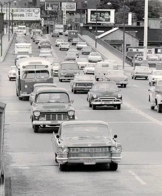 Sofiaol32's tweet photo. Based on the car in this photo, what year do you think this was taken? https://t.co/liQH2i6NZR