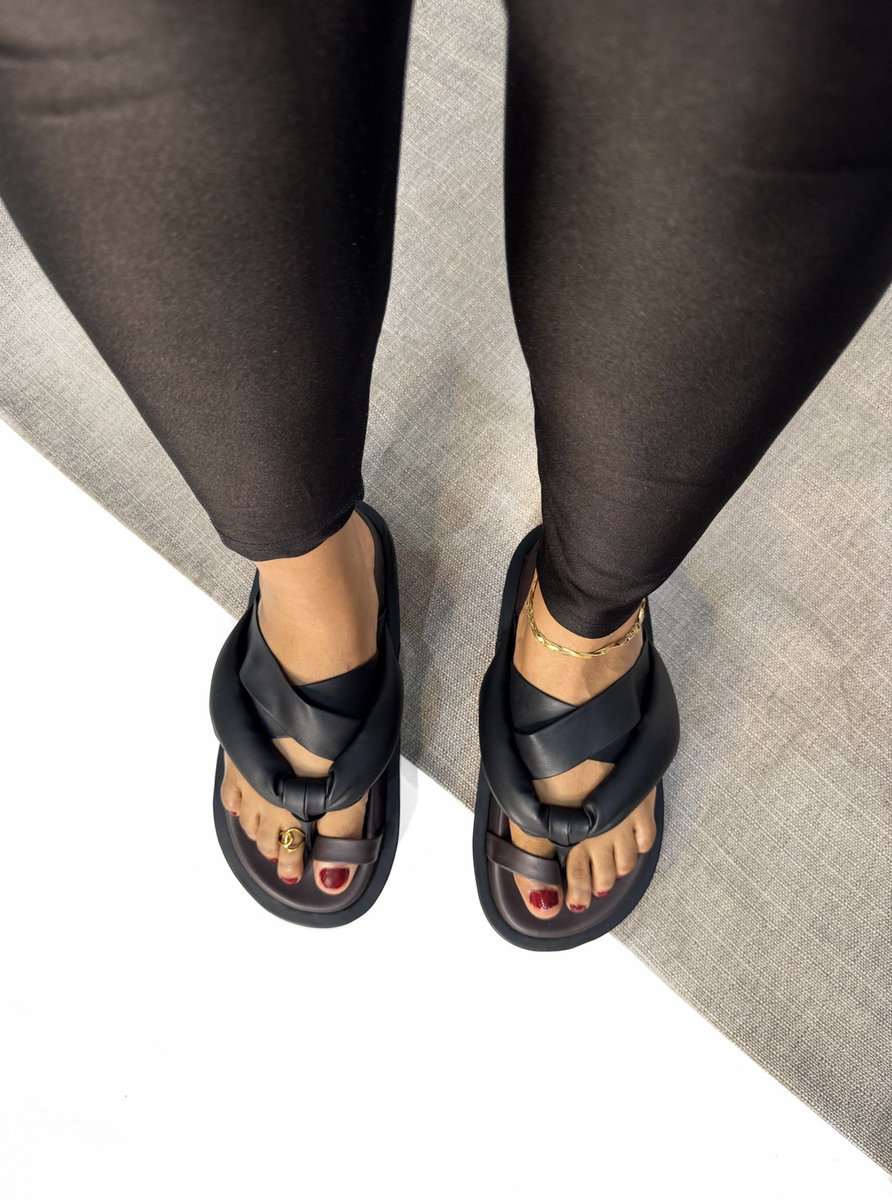ejrepublik's tweet photo. Black meets Chocolate 🖤🤎

MOBO Unisex Double Toned in Black and Chocolate mix 

Price: ₦30,000
Available in custom colors and mixes
Up to size 48! 

To order: Kindly send us a dm, send us a WhatsApp message on 08144047350 or shop on https://t.co/7huTdouYiq https://t.co/AxeexdLxy8