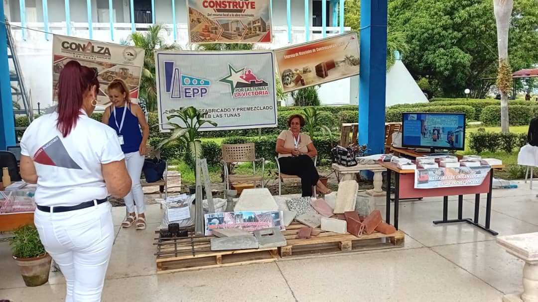 OPrefabricados's tweet photo. La UEB @EPP_Cuba Las Tunas participó en  la Feria de Negocios y Oportunidades que se realizó los días 26 y 27 del presente mes. Se firmó cartas de intensión, evaluar ofertas, estudiar propuestas e iniciar procesos de contratación.
#EPPEnTransformacion
#PrefabricadoPresente https://t.co/z2wsINgYom