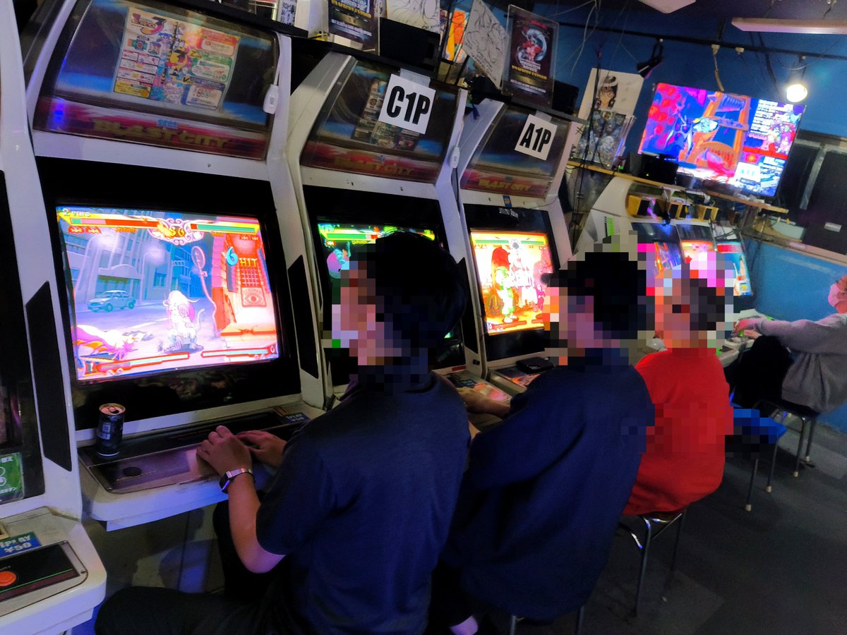 trojanX68000's tweet photo. 南浦和ビッグワン2nd火曜日恒例ヴァンパイアセイヴァー対戦会
50円1クレジット対戦台5セット（内配信2台）
ようこそBeistraxisさん（ドイツのリリスプレイヤー）
ZEROONE・fe
グラタンga
海の子au
コショーbu
ないきんbi
34au
TROJANde
Terragort・bu
Mightymar・an
エステスle
そして…………リネネ申 https://t.co/r9YQ0vYONg