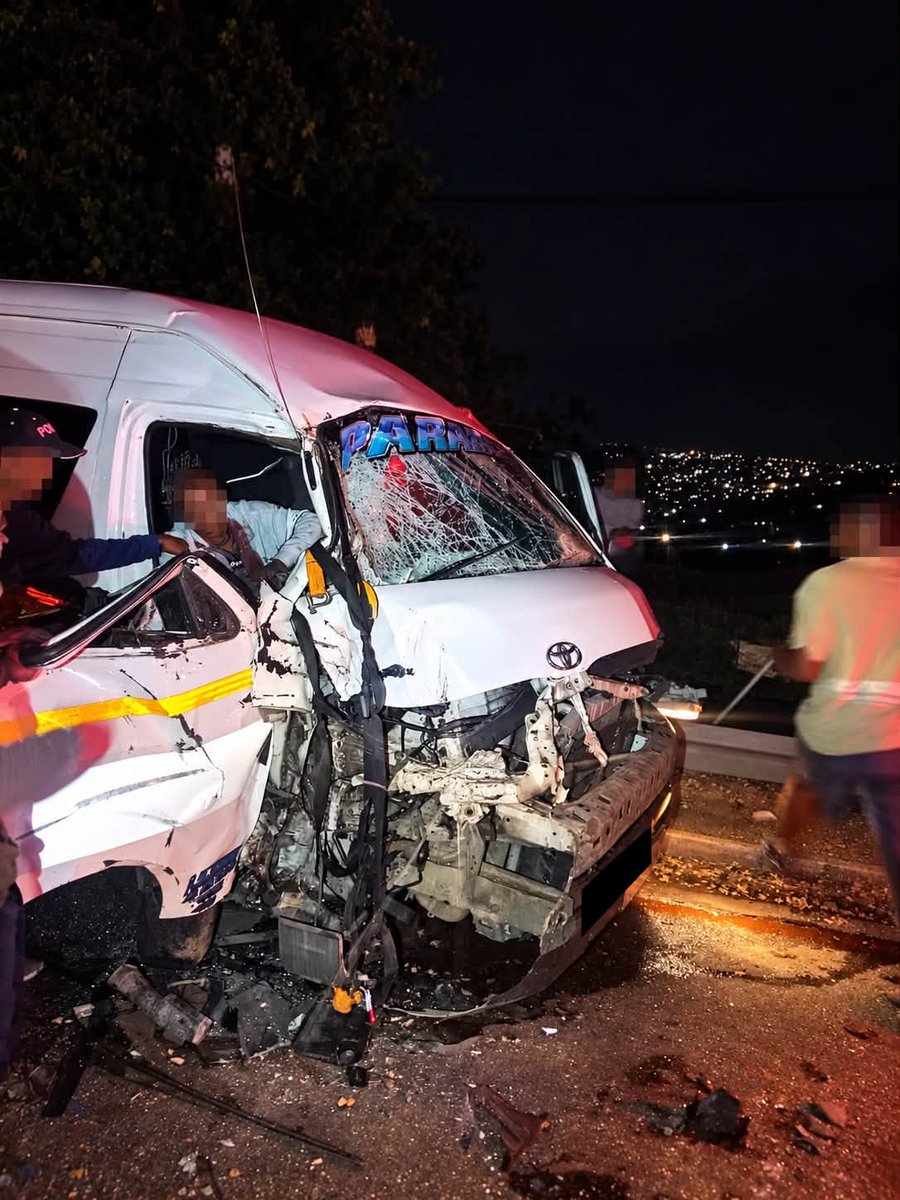 _ArriveAlive's tweet photo. Taxi Driver & Passengers Injured After Shooting: Amawoti – KZN
https://t.co/5rrGbPqnNW
#ArriveAlive #TaxiCrash https://t.co/R6Fo9EPb2d