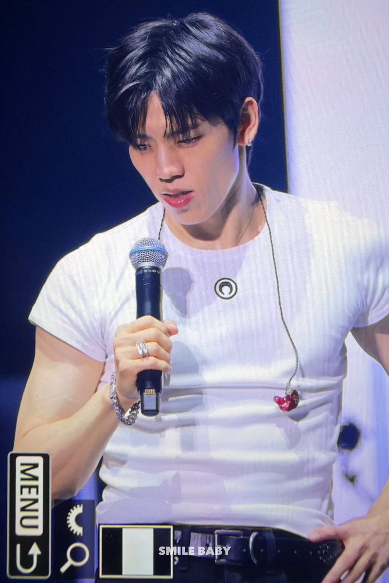ddww_j's tweet photo. 이 옷 제일좋넹 ㅋ꙼̈ㅋ̆̎ㅋ̊̈ㅋ̌̈ㅋ̄̈ㅋ̐̈ㅋ̑̈ 🥰 https://t.co/nQ1C5nvWR1