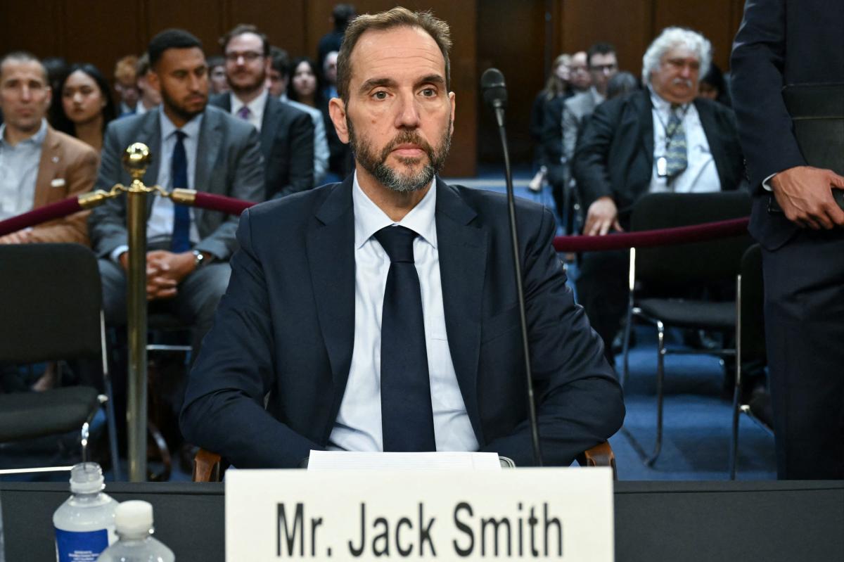 nypost's tweet photo. Ex-special counsel Jack Smith accused of 'corrupt' probe of Trump and Republican lawmakers https://t.co/mPdQEPWLTO https://t.co/juD5Wb7M6y