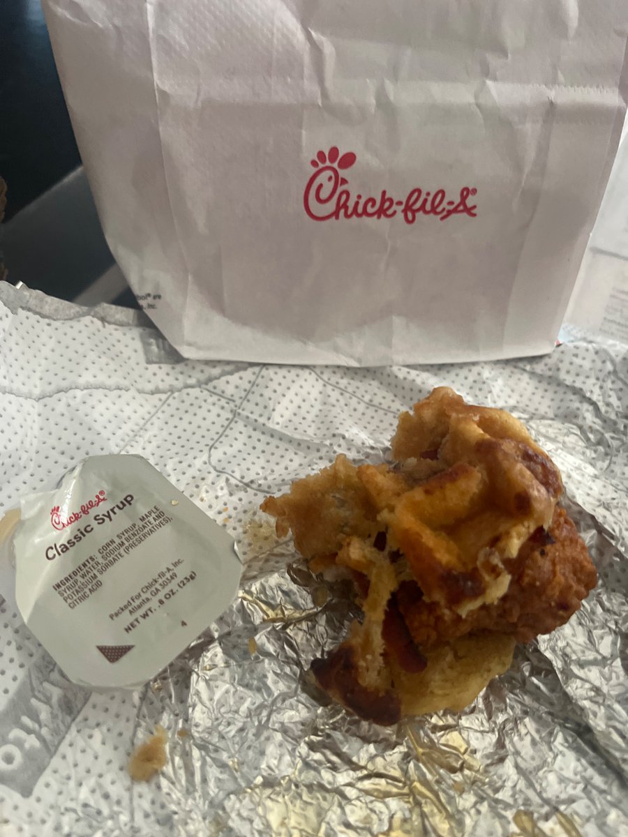 DrinkLiftGamble's tweet photo. Sorry  @ChickfilA … good gimmick but crappy execution… waffles are horrible.  I didn’t think anything was worse than your sausage patties… but this topped it. 🤢 https://t.co/Na3eufYMCe