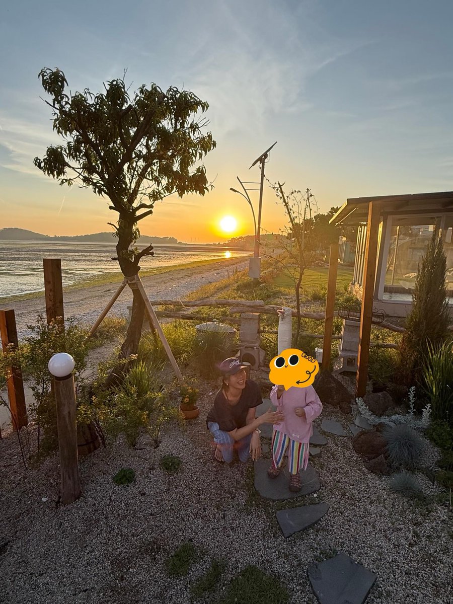 sonyejinpics's tweet photo. when asked about her son, woo-jin, son yejin said, “it’s so nice that people take an interest in us. we were lucky enough to get married amidst everyone’s blessings, so i understand the interest in our child. i’m curious too when i hear someone has had a baby, so i view it the same way.” 

“since we’re raising a child, we try to go out as much as possible. if we avoid crowded places, i worry that our child’s environment will be limited and he won’t be able to have many experiences, so we try to visit crowded places and travel. however, there are times when people secretly take photos of him. i’m cautious about his face being exposed. we can put up with the inconvenience, but our child doesn’t understand it yet,” she said, opening up about her feelings as a mother.

https://t.co/OUQkETty1X

son yejin still managed to respond positively even after a bunch of ignorant people spread out candid pics of her personal time with her family that included her son’s pics. those attention seekers don’t deserve her kindness.