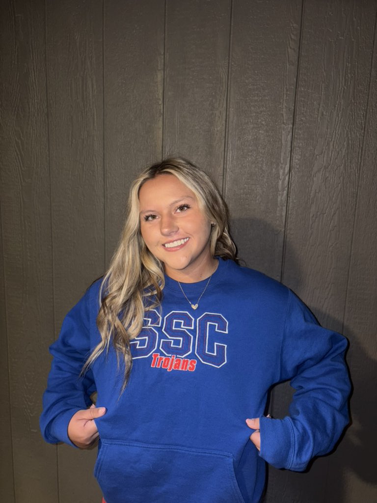 Devyn20571129's tweet photo. Go Trojans!💙❤️ #softballcommit @Seminole_State @TGA_Turner @TGASciara @topgun_skim @ChicksSoftball @CWYounce @tiffany_younce https://t.co/vzg3SPUSy7