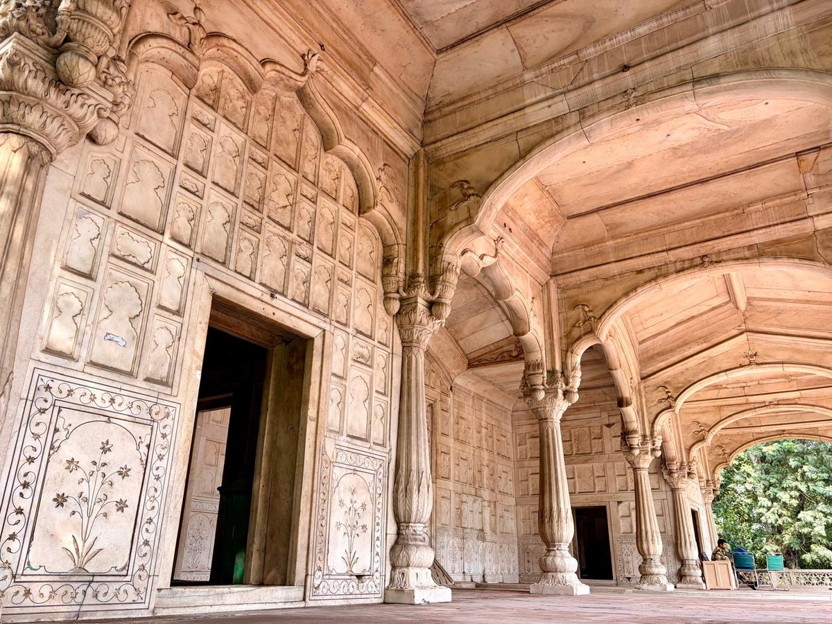 EUAmbIndia's tweet photo. Kicked off my #DelhiDiaries journey at the iconic Red Fort - a UNESCO World Heritage site and the historic setting for India’s Independence Day celebrations.

Now, I’m eager to explore more of this incredible city. What are your favourite spots? Share your recommendations below! https://t.co/HaVgDuwWrD