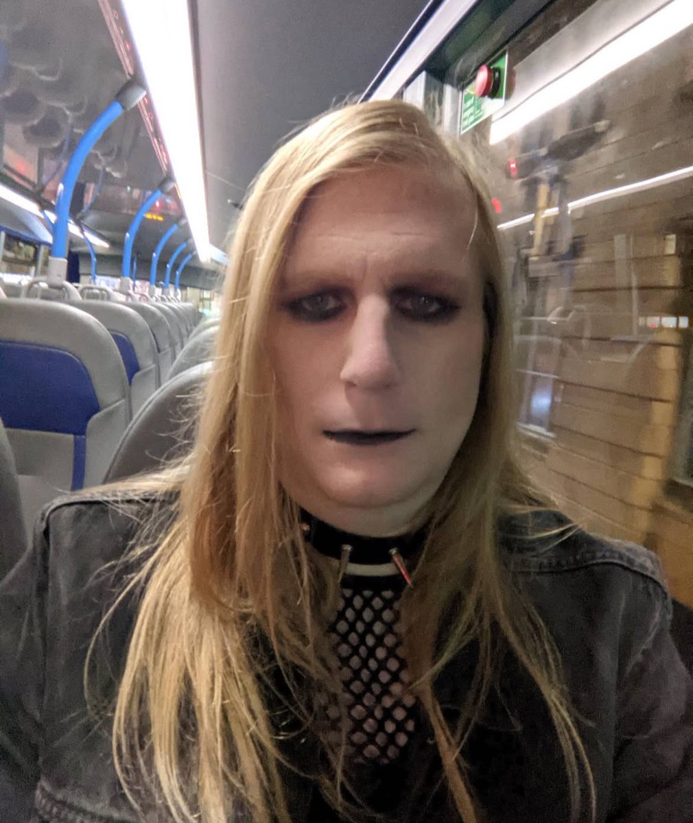 funnylookingT's tweet photo. Funny looking troon of the day https://t.co/Vu49AEFkZi