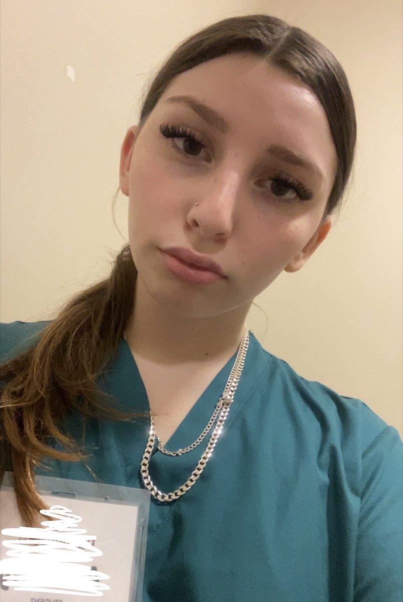 x4bislitz's tweet photo. How many shed twitterlings are also in the medical field?? 😭😭 https://t.co/ebSsF1Yvfl