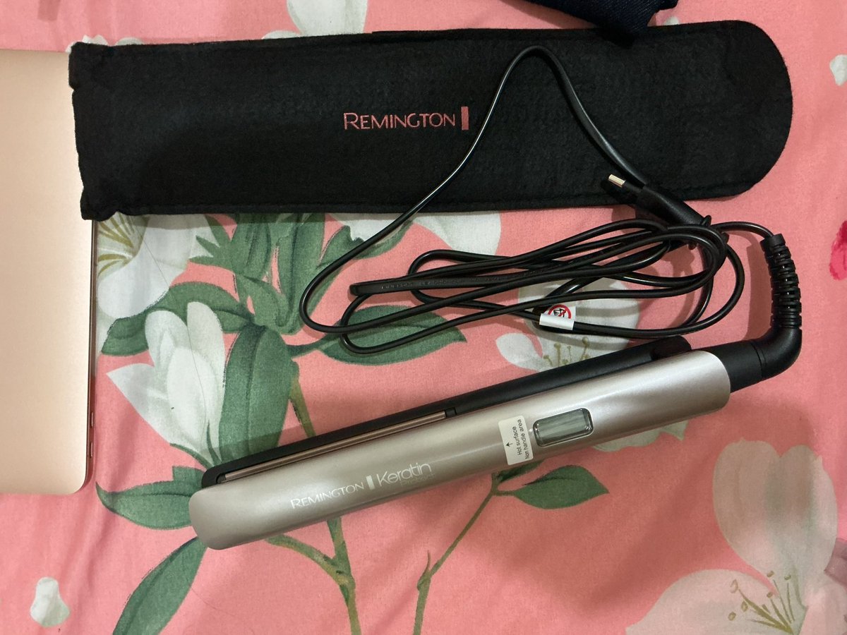 buubbiess's tweet photo. WTS Remington Catokan Pelurus Rambut Keratin Protect S8540
lengkap box dll, garansi on like new 
💰 850k
dom. semarang smg 
tag. wts wtb remington catokan preloved
#zonauang #zonaba #preloved #catokan https://t.co/OnvyrXCCpe