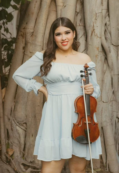 LATINAStyleMag's tweet photo. In celebration of Hispanic Heritage Month, LATINA Style highlights Lea Jade García, a mariachi singer, biology student, and youth ambassador.

Read Lea Jade García’s full story:

https://t.co/raPMmFN6ol

#HispanicHeritageMonth #LATINAStyle #LatinaVoices #LatinaLeadership https://t.co/sCY6u0qqNR