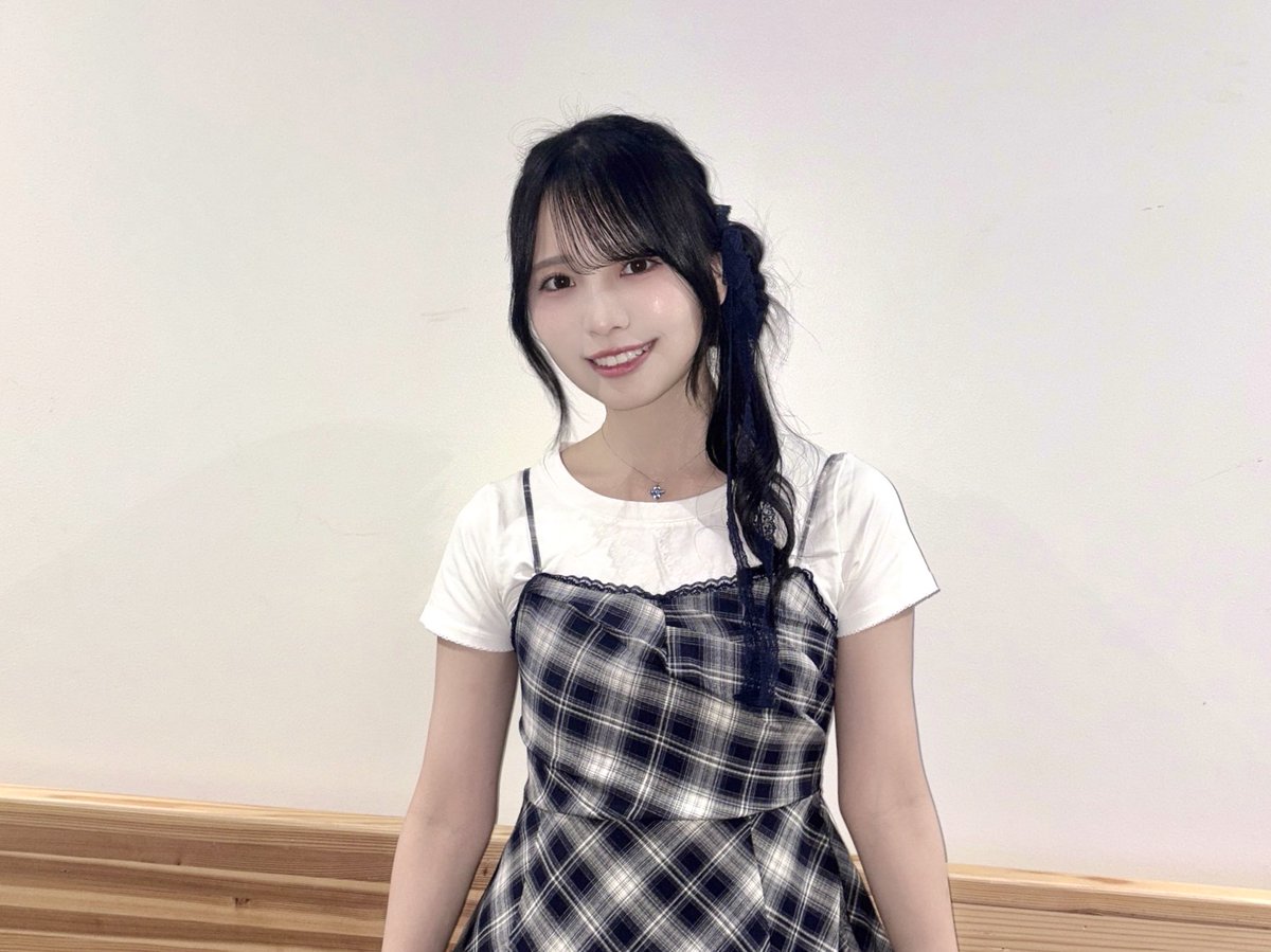 saachan_saaya's tweet photo. 10/4(日)オンラインお話し会〈2次最終受付〉

夕方と夜、秋なパーカーコーデで
お話しできること楽しみに待ってます🌙🍂♡ https://t.co/APgoZNIIFr