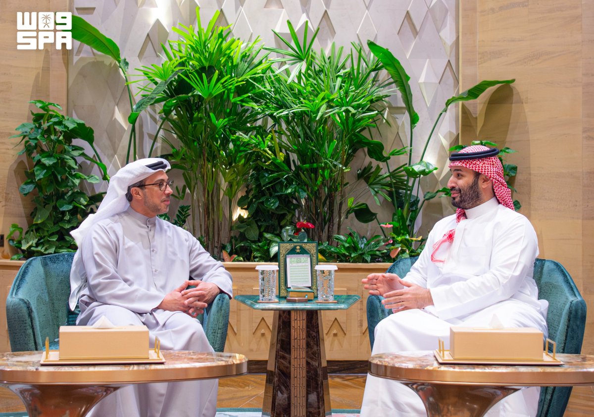 spagov's tweet photo. سمو #ولي_العهد يلتقي سمو الشيخ منصور بن زايد آل نهيان، ويستعرضان العلاقات الأخوية بين البلدين الشقيقين، وتطورات الأوضاع في المنطقة.
https://t.co/YCk2WOKH3A
#واس https://t.co/iM0TVdRsNo