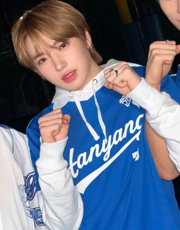 hvzinagx's tweet photo. ㅅㄹㅎ https://t.co/lONhTGe6DQ