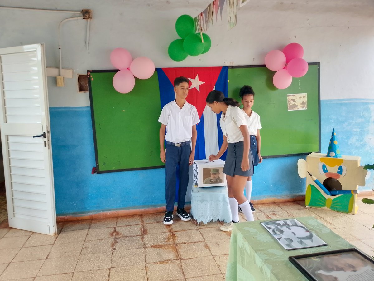 Yirlemaisi's tweet photo. Se realiza hoy las elecciones pioneriles en todas las escuelas de nuestro municipio #Maisí, en homenaje al pionero mártir Paquito González Cueto.
#TenemosMemoria https://t.co/MVeQ2L3dgb