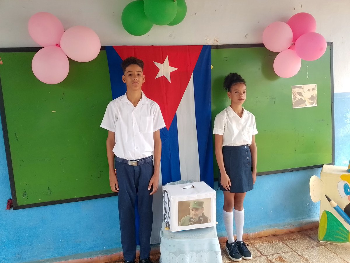 Yirlemaisi's tweet photo. Se realiza hoy las elecciones pioneriles en todas las escuelas de nuestro municipio #Maisí, en homenaje al pionero mártir Paquito González Cueto.
#TenemosMemoria https://t.co/MVeQ2L3dgb