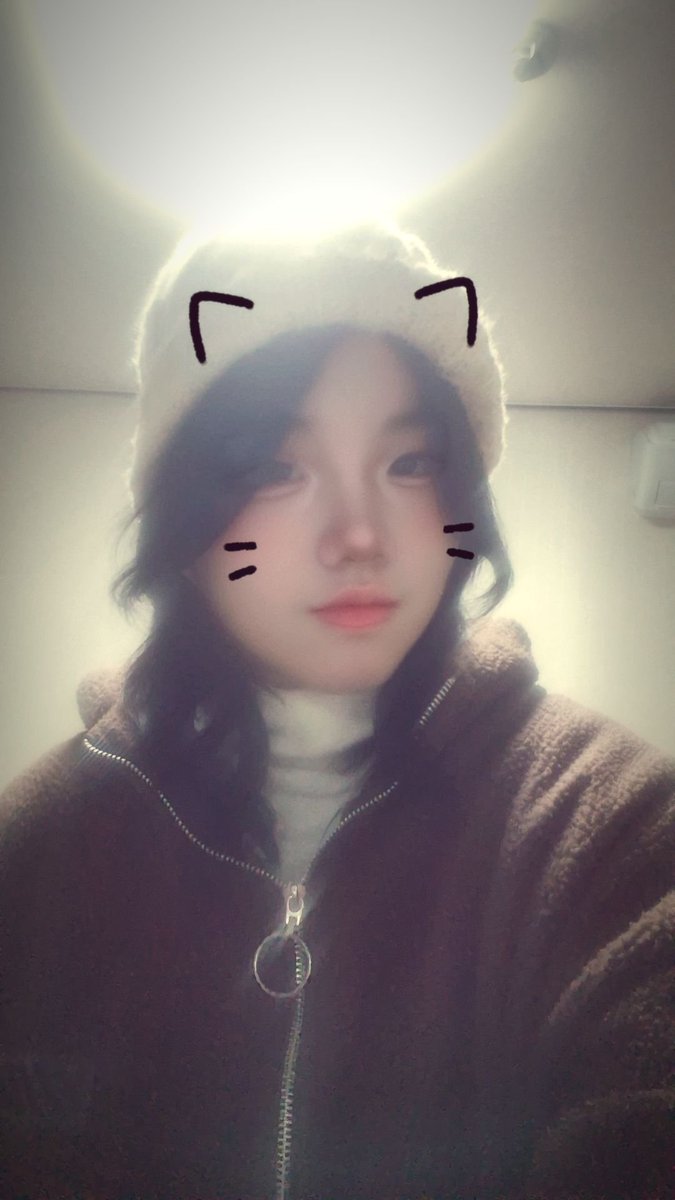 taeing4h's tweet photo. 빨리 겨울 됬으면 ㅜㅜ https://t.co/t5eYoqiAsV