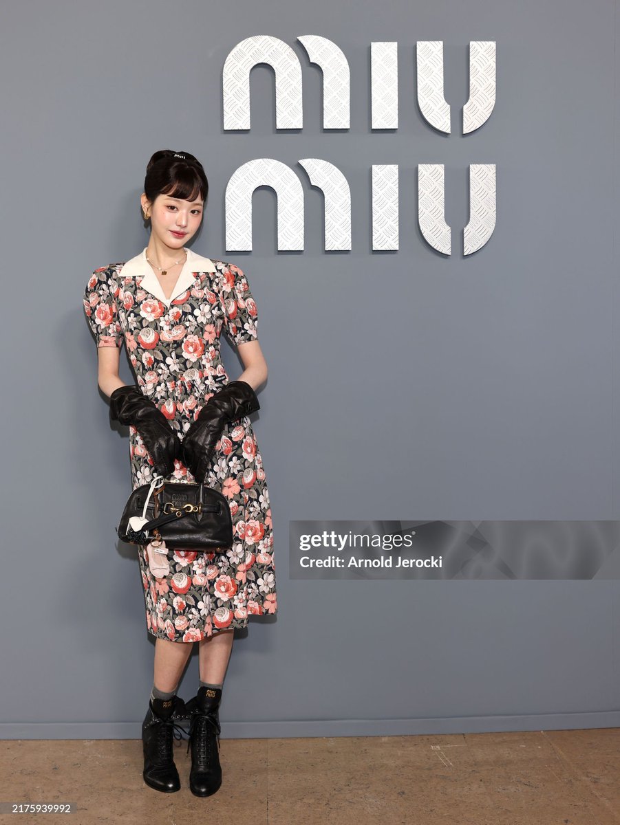 _wonyoungswife's tweet photo. getty images got nothing on jang wonyoung she never misses

WONYOUNG IN DIOR  #WonyoungDiorSummer27 #JANGWONYOUNG #WONYOUNG #DiorSummer27
@Dior https://t.co/sNYMtaMhGJ
